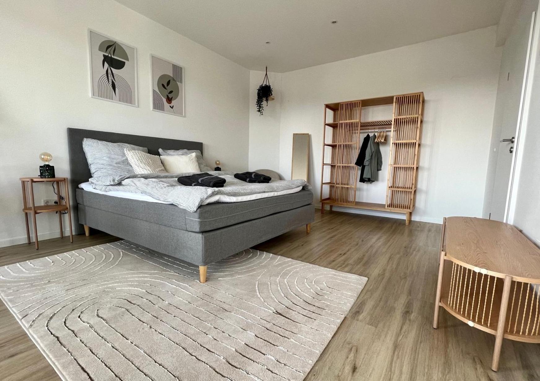 Piso Superior - Exklusives Apartment An Der Promenade Mit Rheinsicht & Loggia エメリッヒ エクステリア 写真